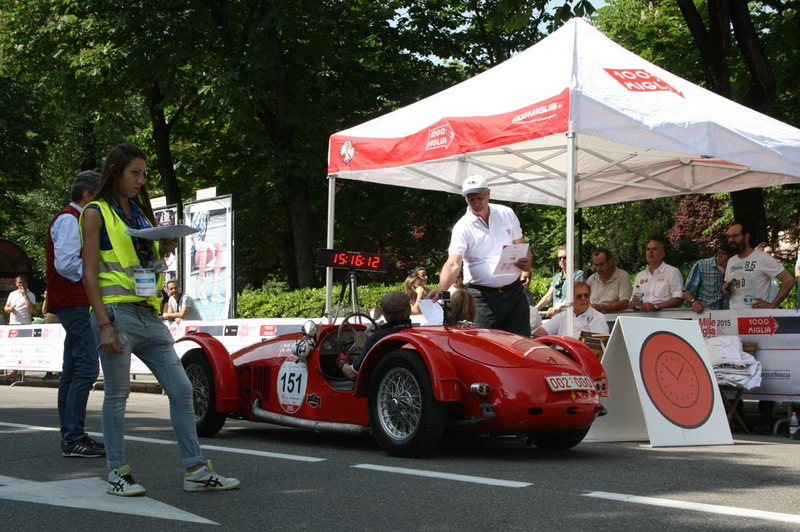 Illustration for article titled What It's Like Driving In The Mille Miglia